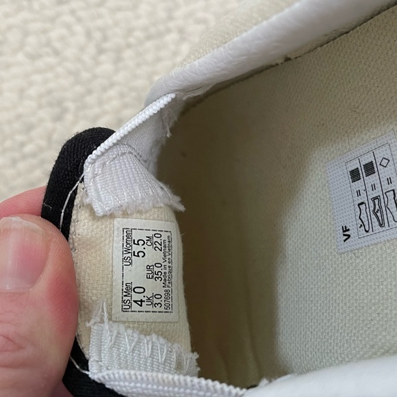 Classic Checkered Vans - Picture 4 of 6